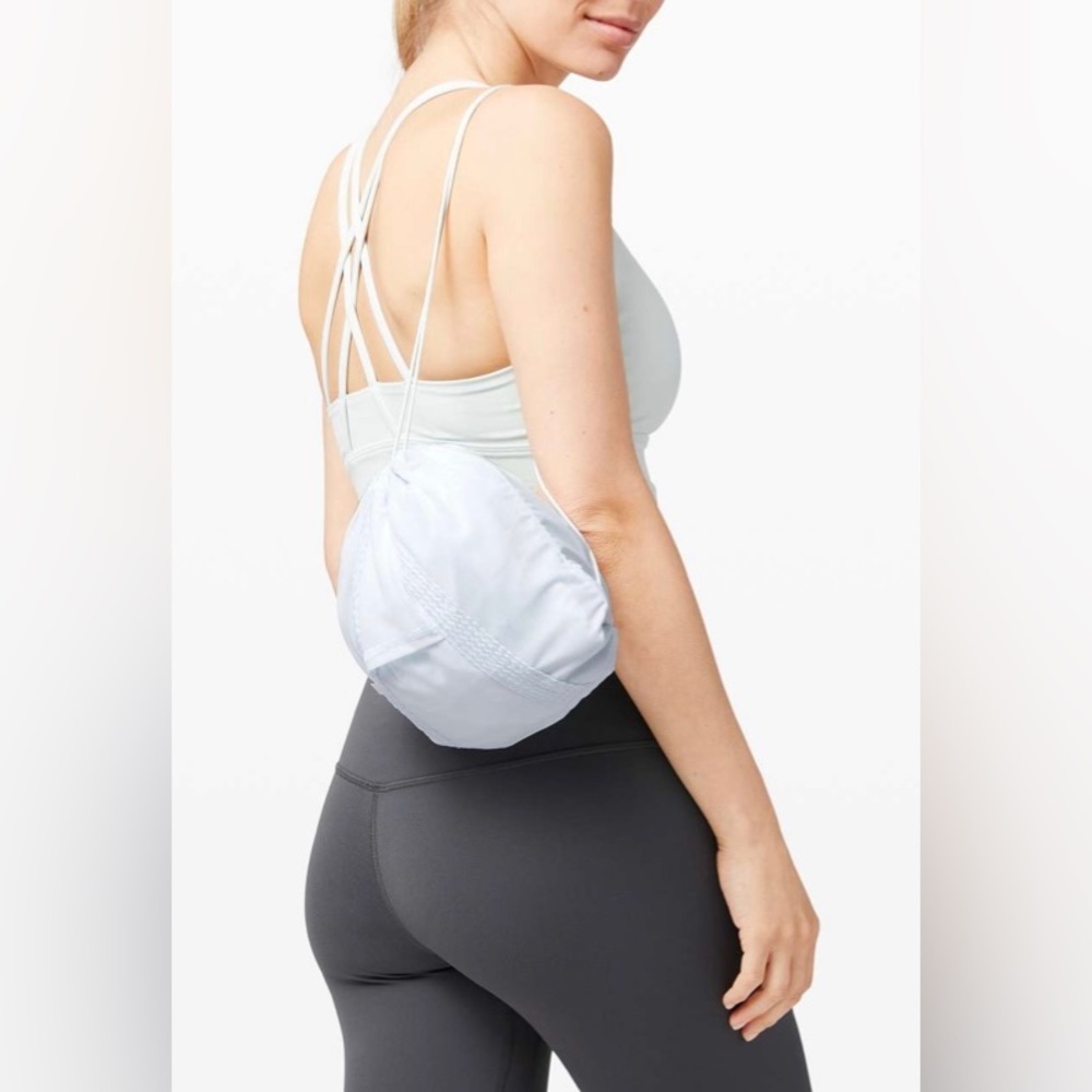 Lululemon Pack Light Pullover Packable - image 7